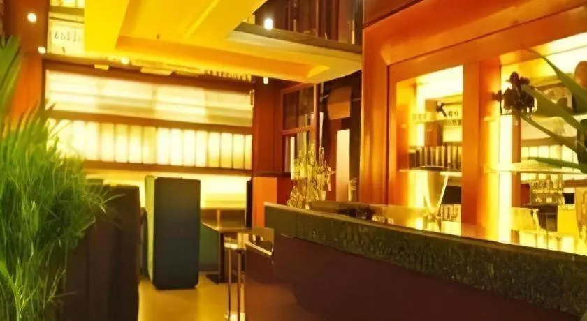 ****  Pingdingshan Feixing Crowne Plaza Hotel 中国