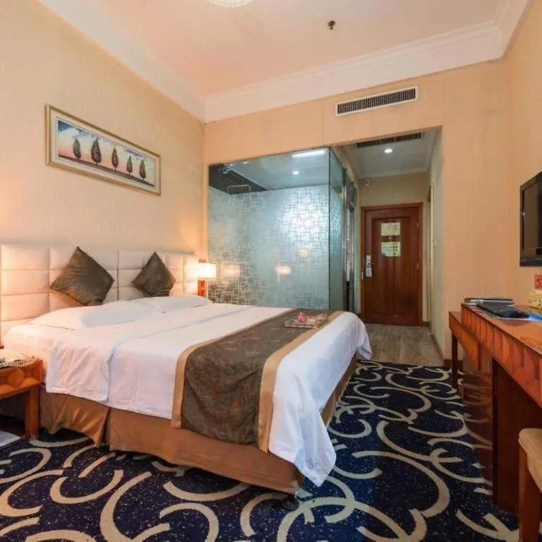 Pingdingshan Feixing Crowne Plaza Hotel  平顶山