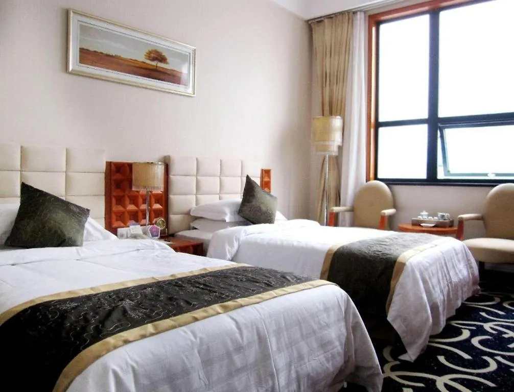 Pingdingshan Feixing Crowne Plaza Hotel 4*, 平顶山