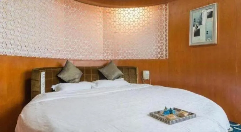 Pingdingshan Feixing Crowne Plaza Hotel Kína