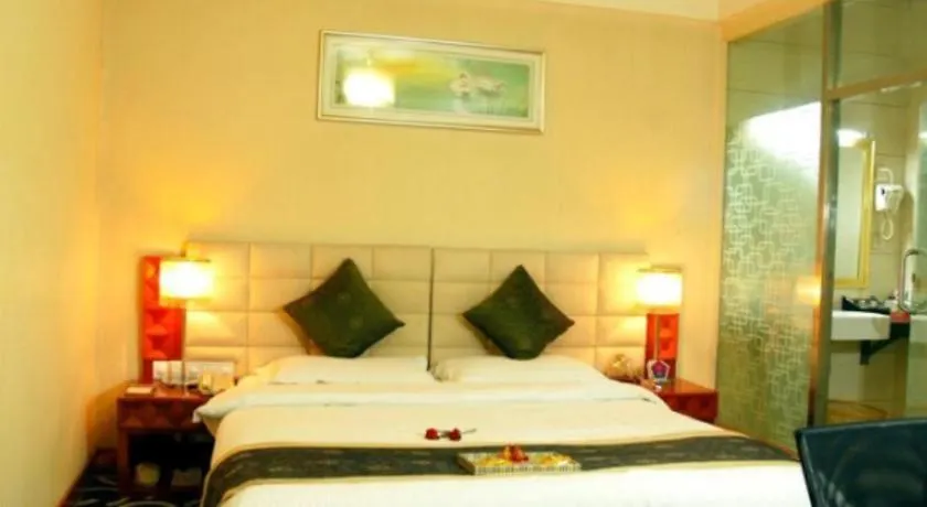 Pingdingshan Feixing Crowne Plaza Hotel