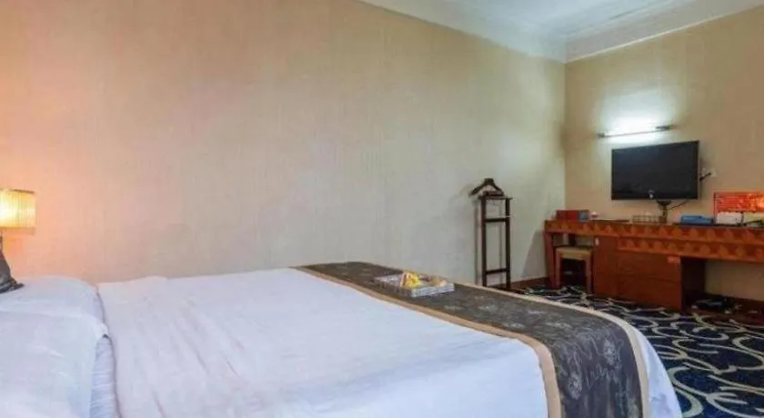 Pingdingshan Feixing Crowne Plaza Hotel