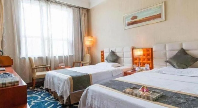 Pingdingshan Feixing Crowne Plaza Hotel 4*, Pingtingsan