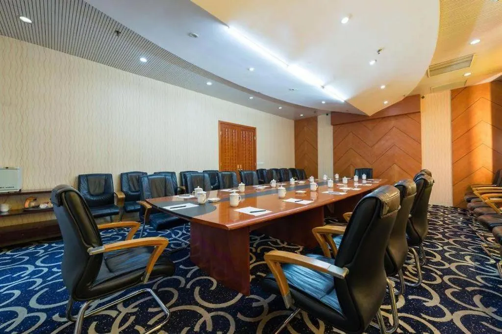 Pingdingshan Feixing Crowne Plaza Hotel 4*, Pingtingsan Kína